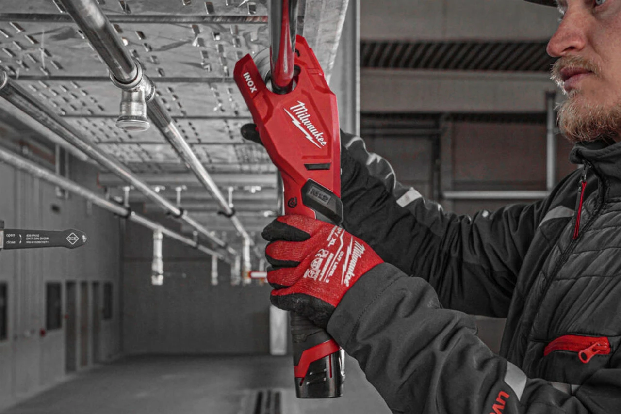 Brand new 😉 Milwaukee M12 PCSS-0 Raptor™ 12V Brushless Stainless Steel Pipe Cutter (Body Only) 😉 9 Brand new 😉 Milwaukee M12 PCSS-0 Raptor™ 12V Brushless Stainless Steel Pipe Cutter (Body Only) 😉 - Image 9