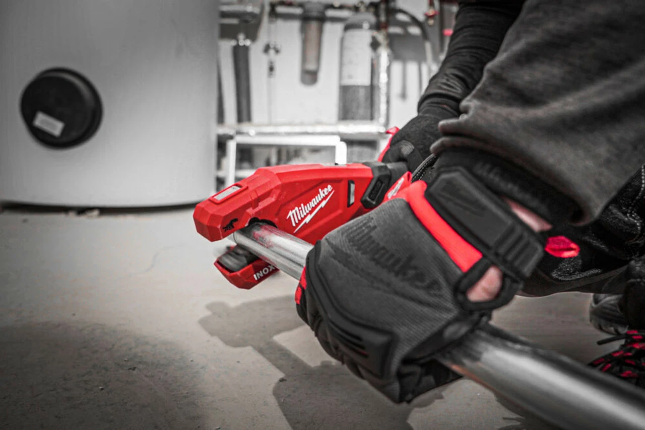 Brand new 😉 Milwaukee M12 PCSS-0 Raptor™ 12V Brushless Stainless Steel Pipe Cutter (Body Only) 😉 10 Brand new 😉 Milwaukee M12 PCSS-0 Raptor™ 12V Brushless Stainless Steel Pipe Cutter (Body Only) 😉 - Image 10
